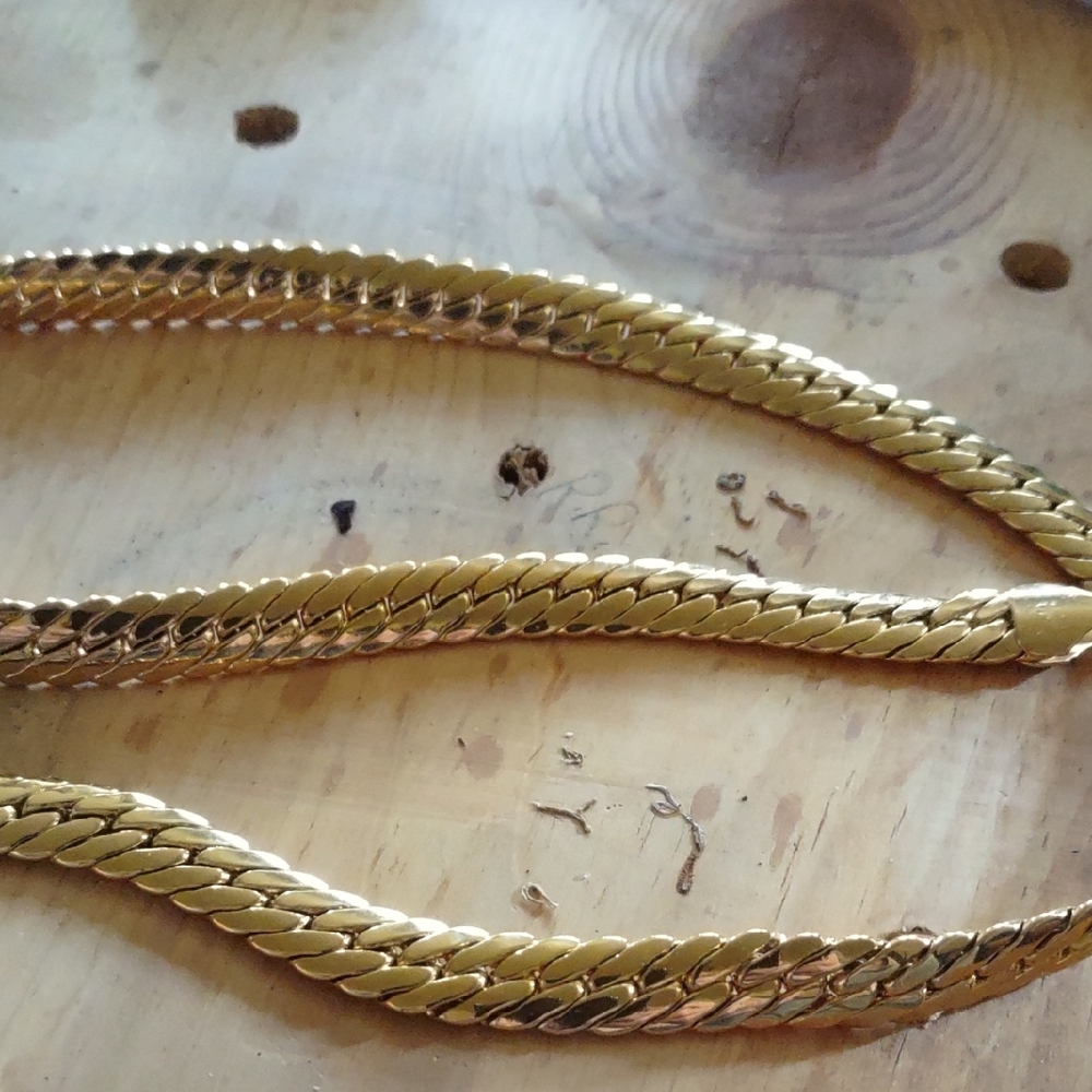 Monet Gold-Tone Herringbone Design Men's Chain 22"